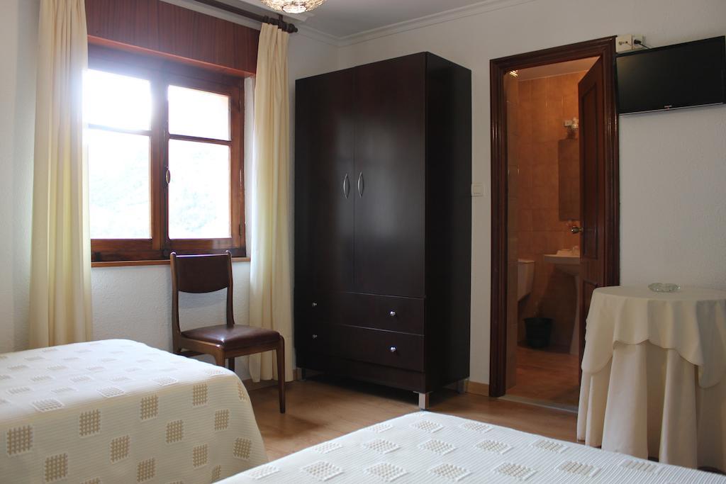 Hotel Hostal Monte Rio à Trescares Chambre photo