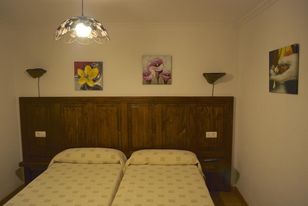 Hotel Hostal Monte Rio à Trescares Chambre photo
